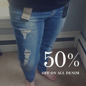 ⚡flash sale⚡NWT 7 for all mankind distressed jeans